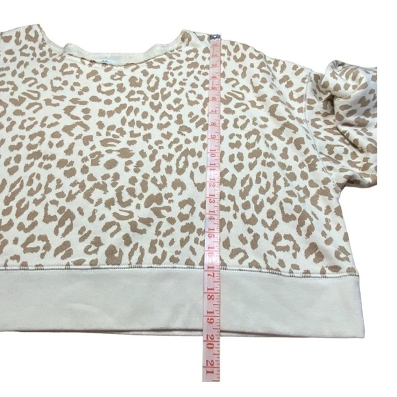 Aerie Cotton Blend Cheetah Print Cropped Sweatshirt Boat Neck Oversize US S - Picture 7 of 10